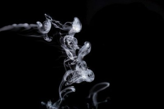 La personalizzazione delle sigarette elettroniche determina effetti tossicologici individuali